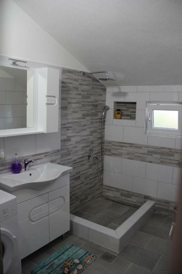 Holiday Home Flora Mostar Exterior photo