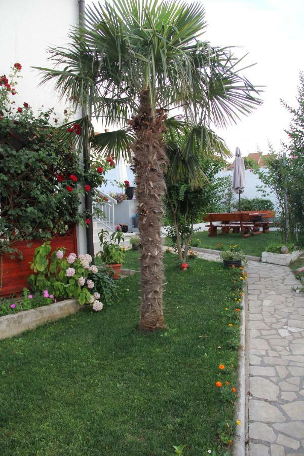 Holiday Home Flora Mostar Exterior photo