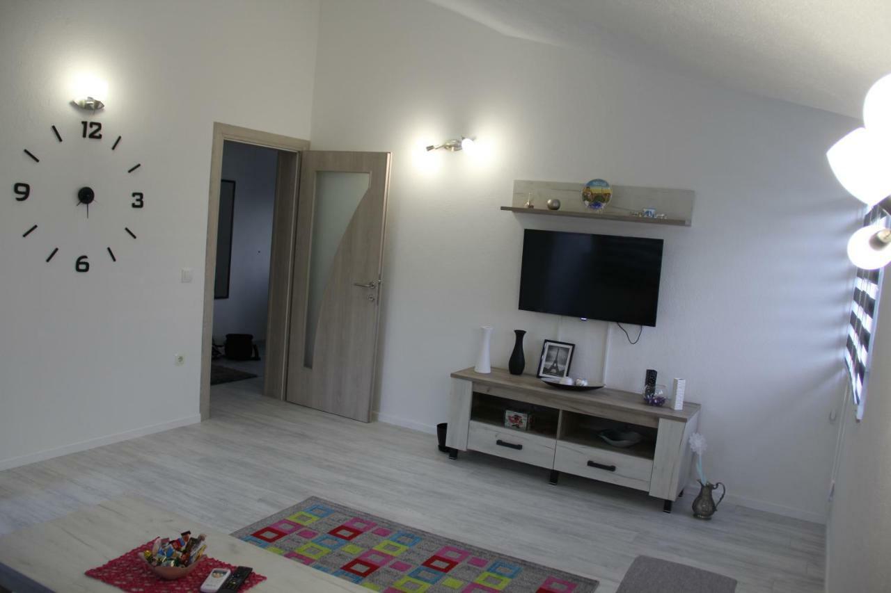 Holiday Home Flora Mostar Exterior photo